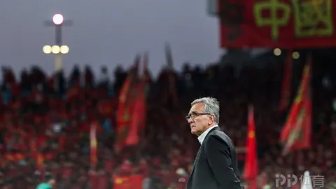 “王大雷状态不佳引关注，泰山队酝酿换血，依木兰或接任门神征战中乙联赛”